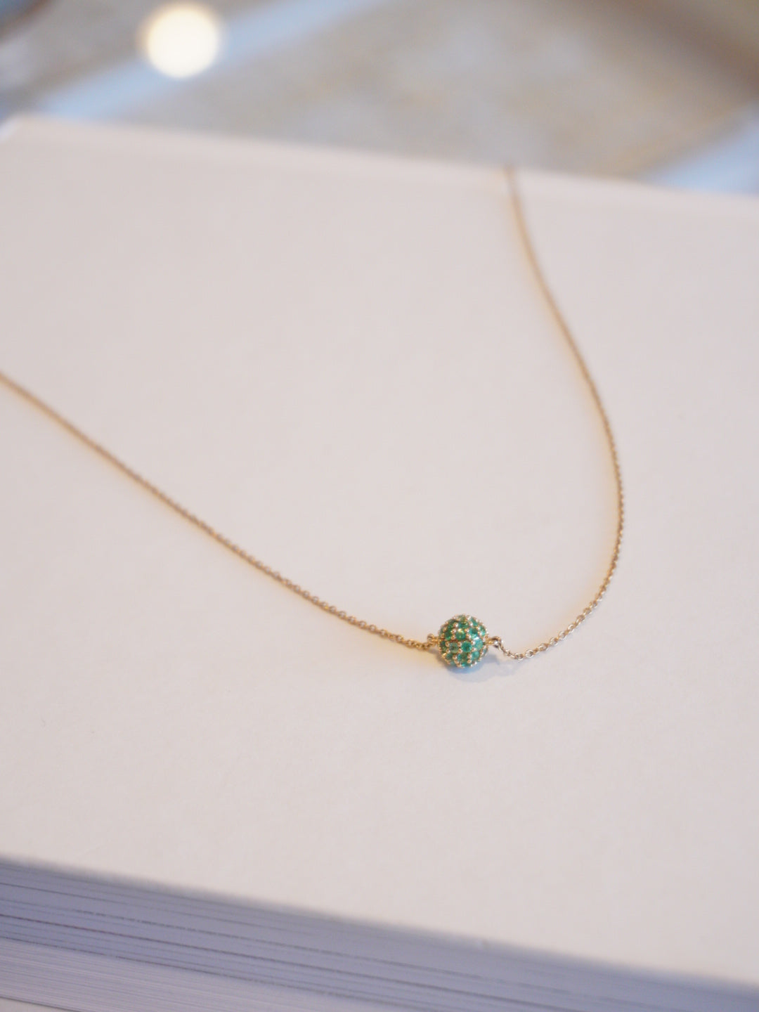 Collar esmeralda