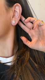 Studs ovalados