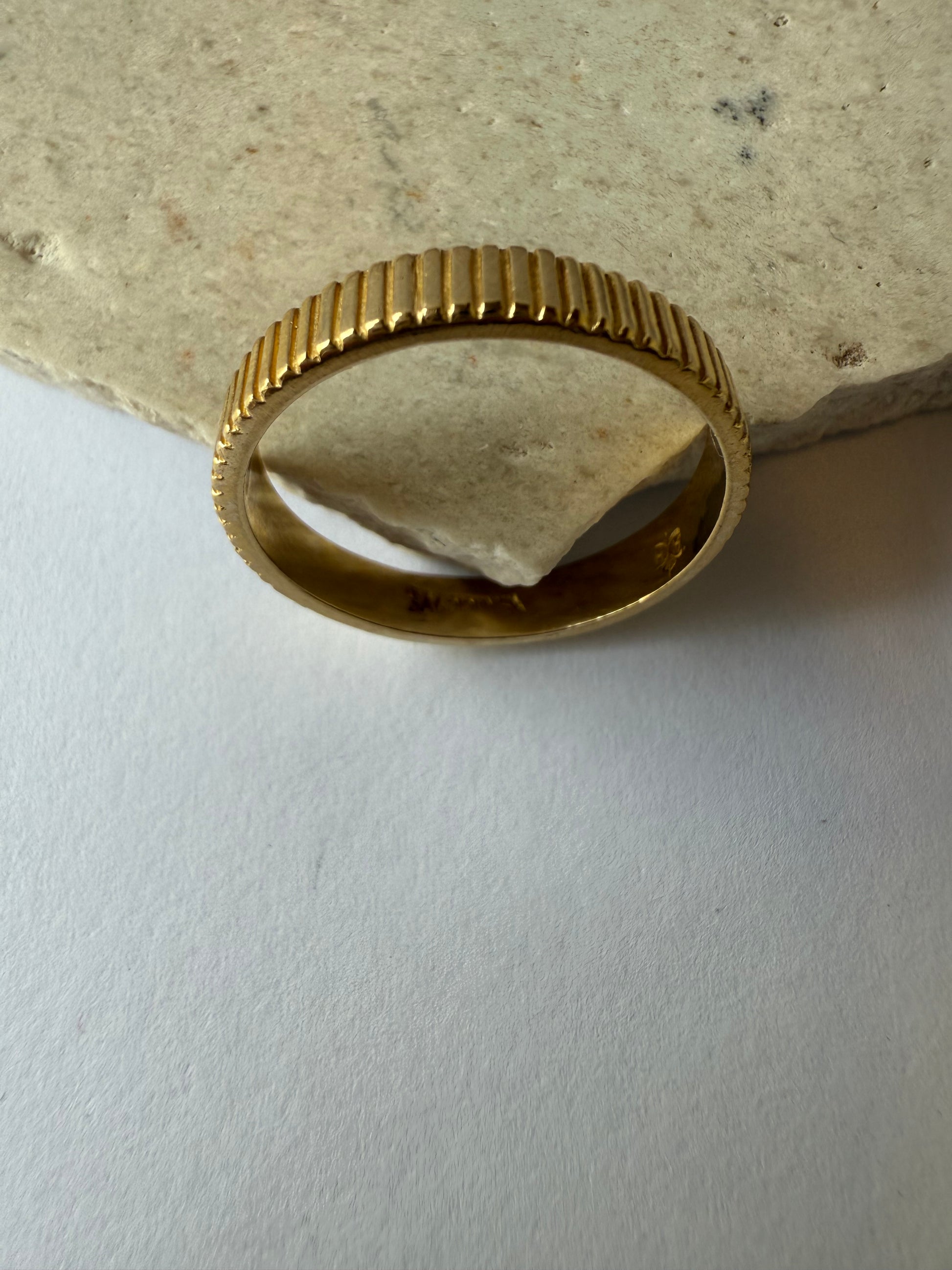 Anillo 10k 1014