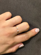 Anillo abierto zirconia recto