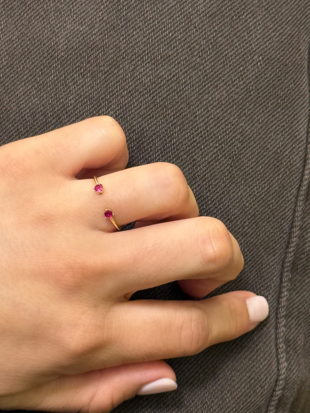 Anillo abierto zirconia recto