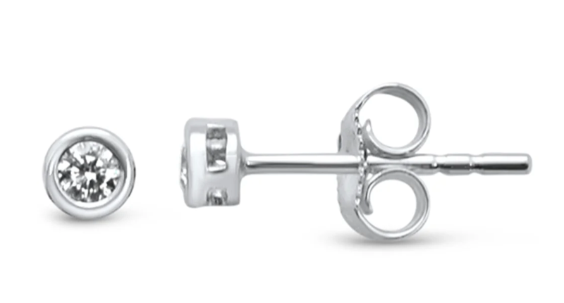 Studs solitarios en bisel