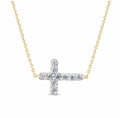 Collar cruz con diamantes lateral