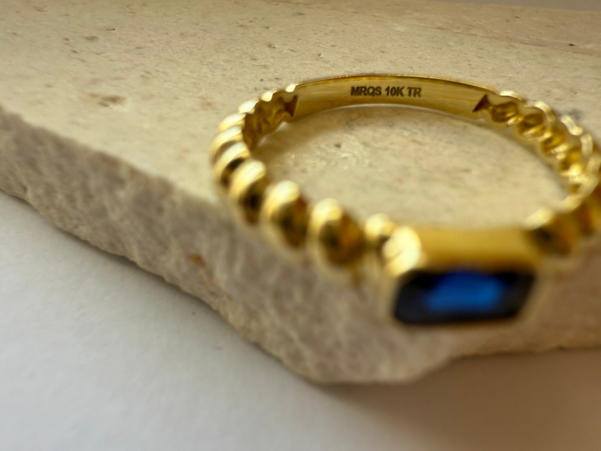 Anillo 10k 1020