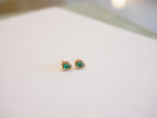 Studs Forma de Gota Esmeralda