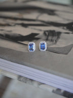Studs Zafiro halo de diamantes