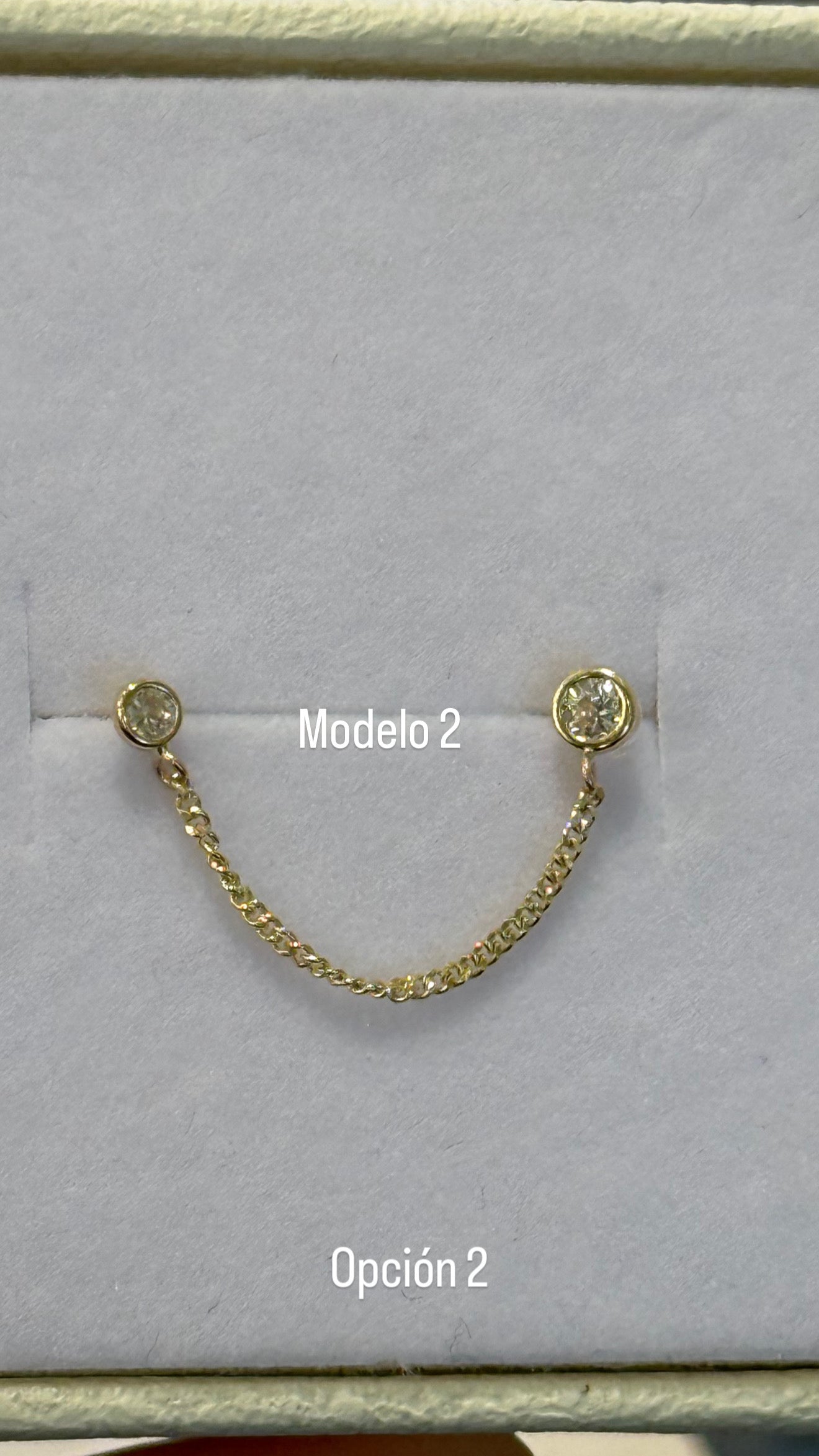 Broquelitos con cadena