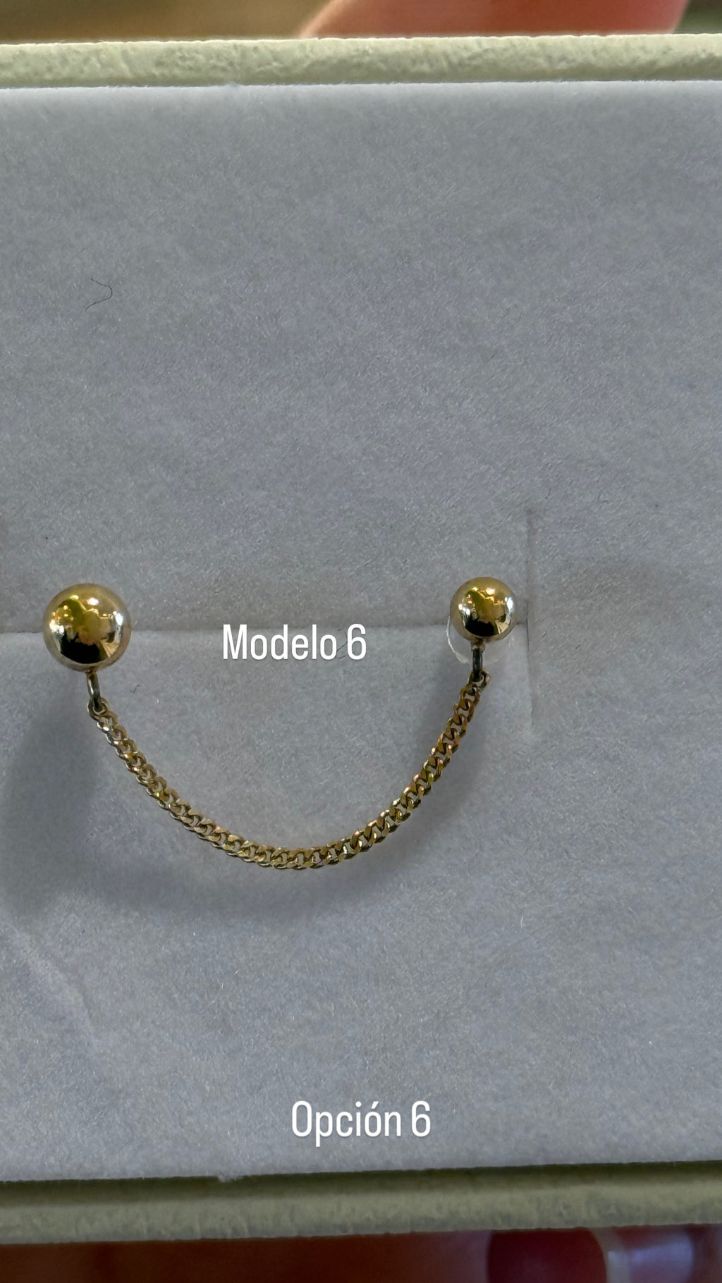 Broquelitos con cadena