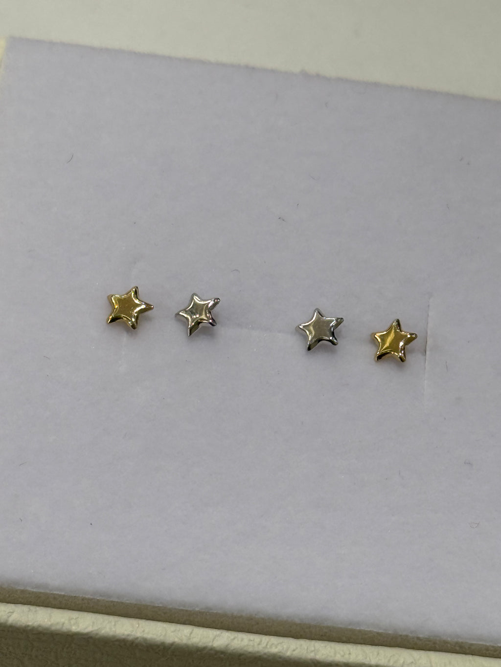 Broquel estrellas y lunas