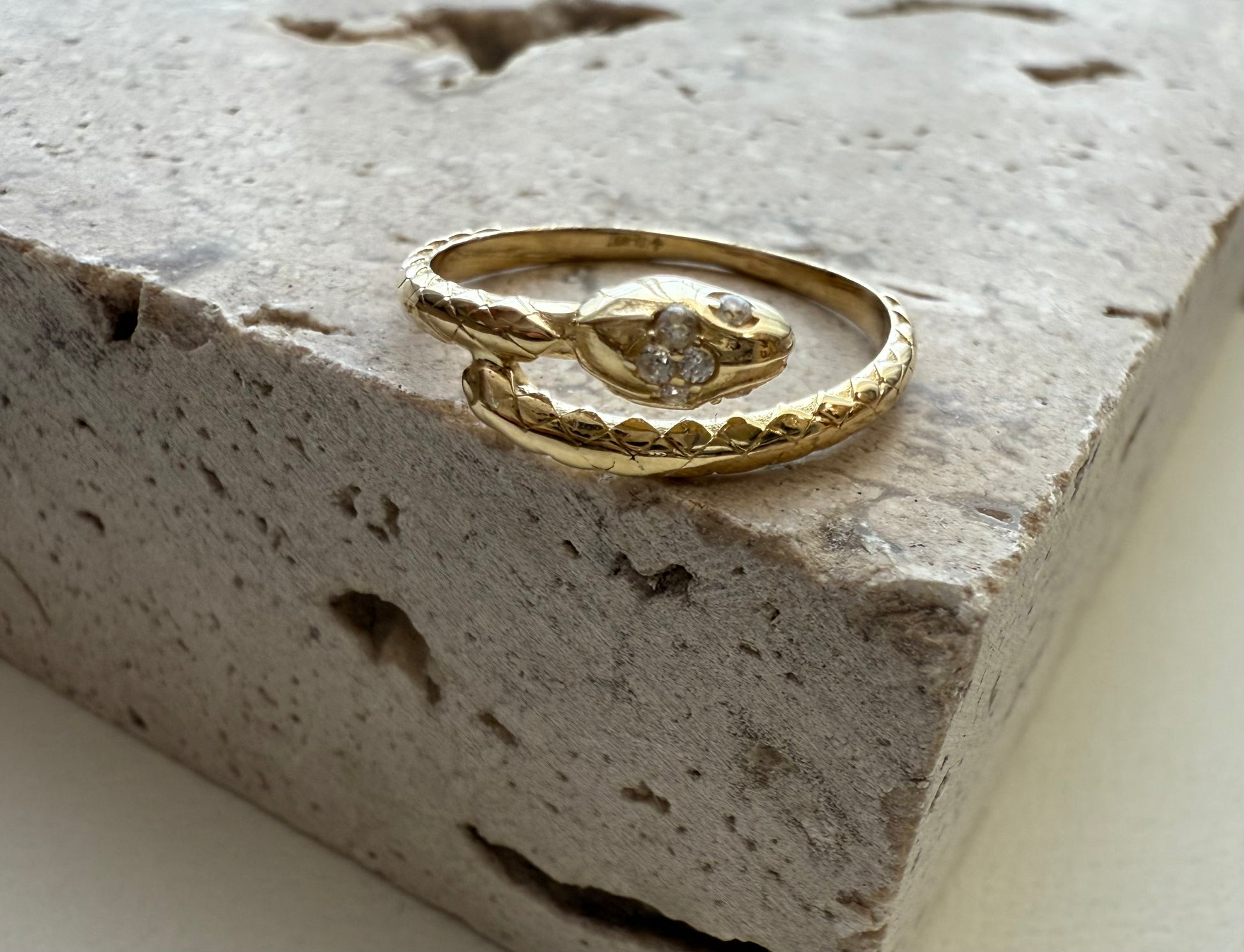 Anillo 10k.  1033