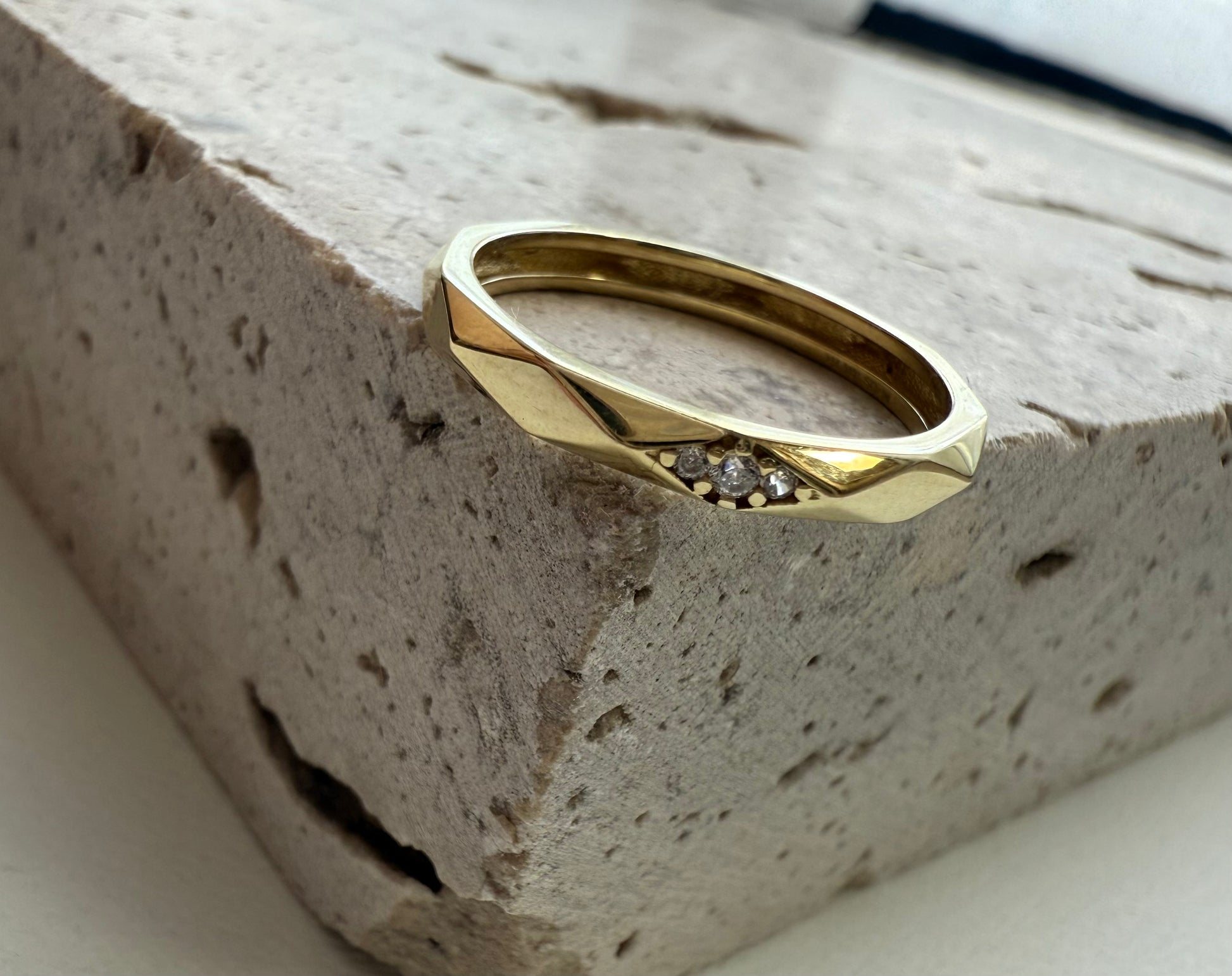 Anillo 10k.  1028