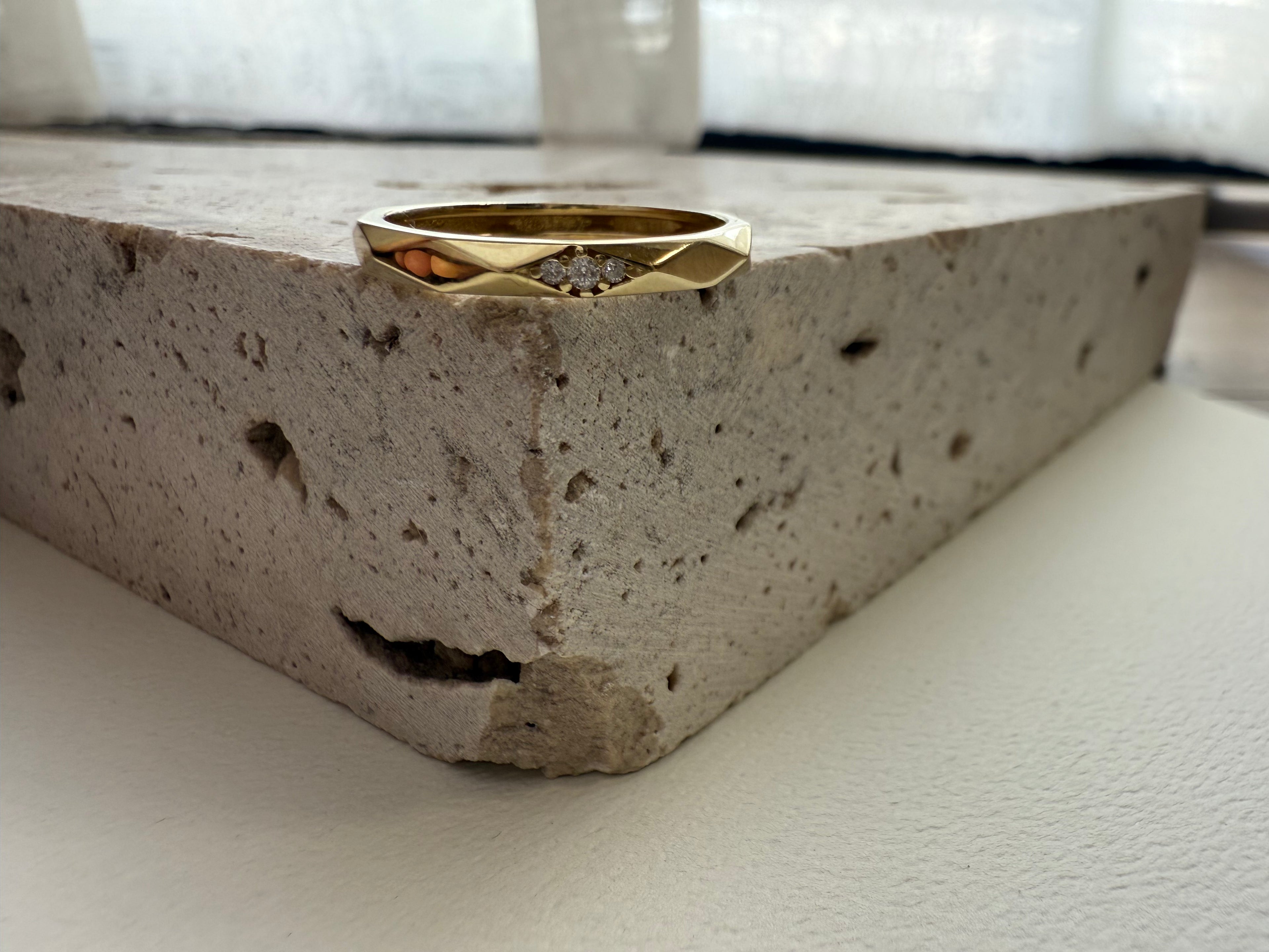 Anillo 10k.  1028
