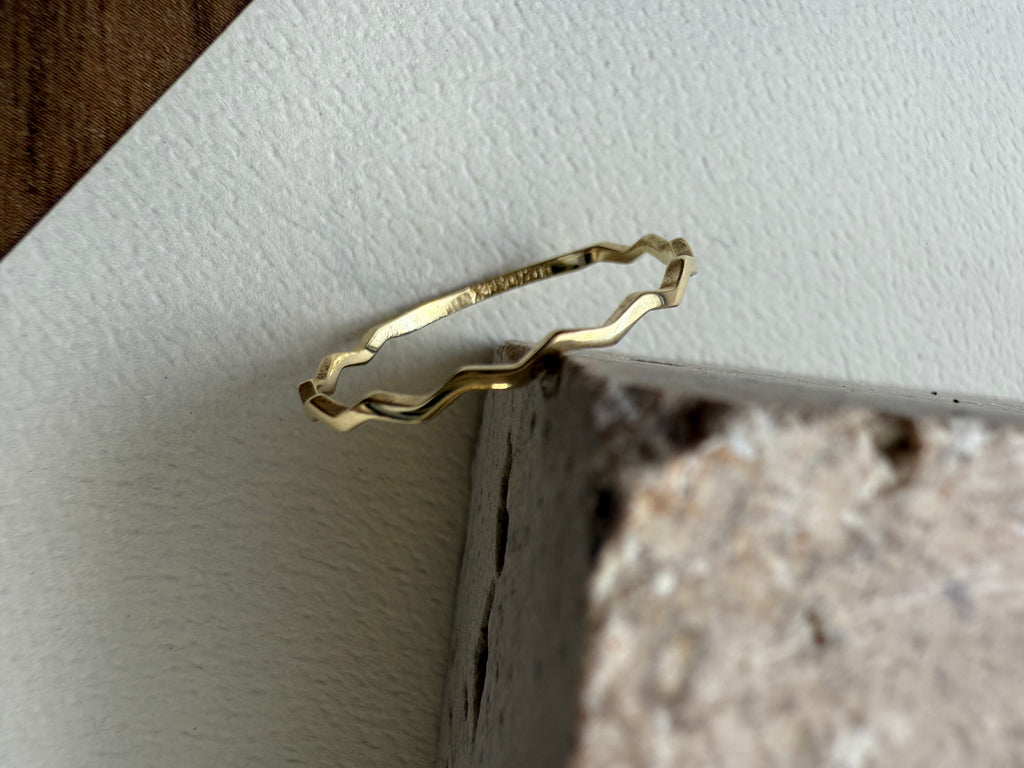 Anillo 10k.  1030